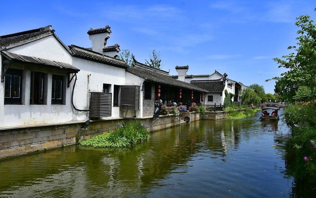 探索山中小屋